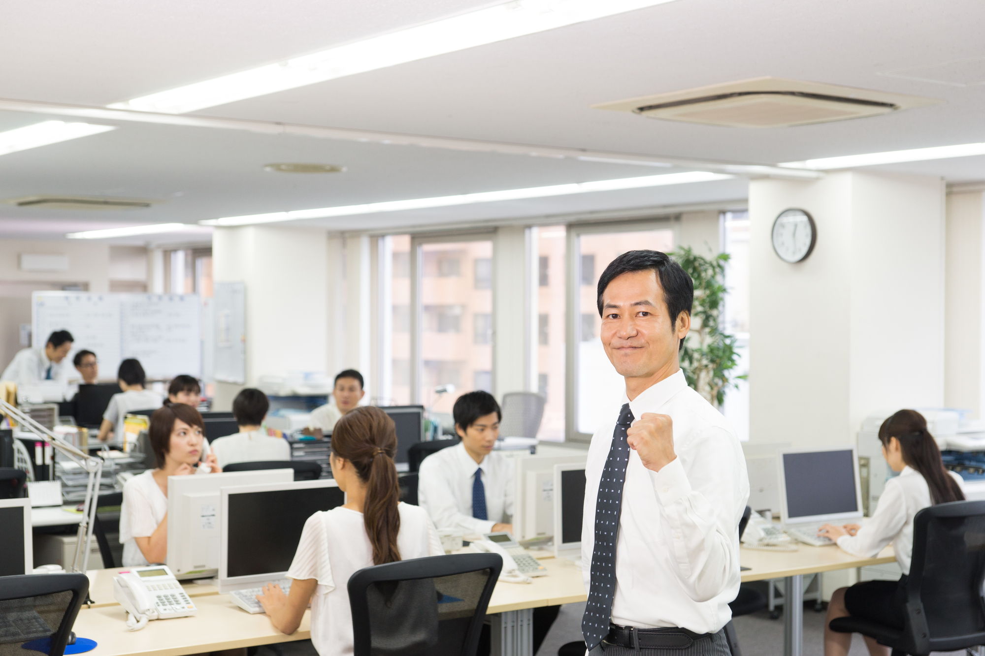 バックオフィスの課題解決方法
